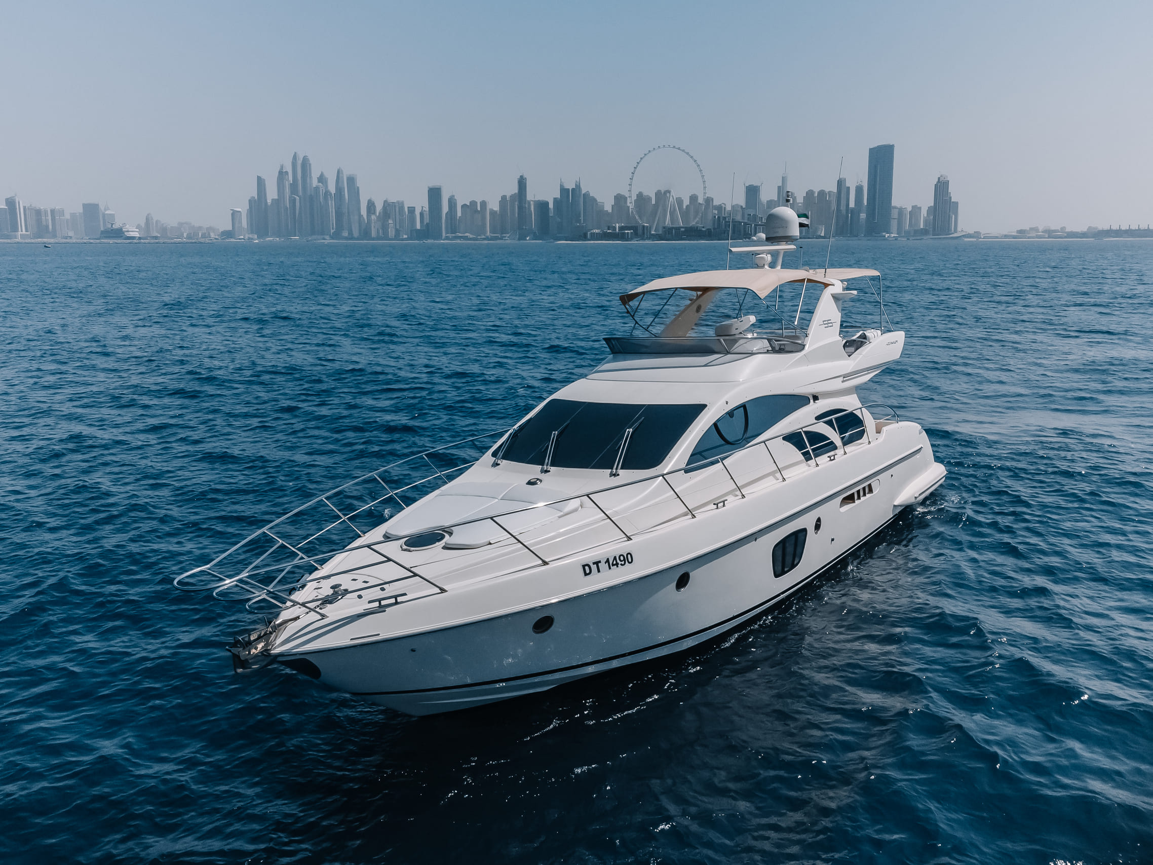 Rent Amber Wave 55X Yacht